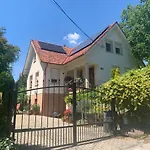 Pommedi Διαμέρισμα *
