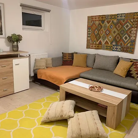 Pommedi Apartament Balatonalmádi